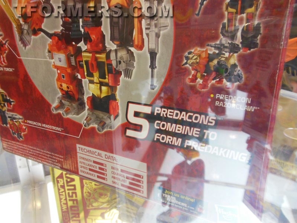 Transformers=botcon 2013 Generatations Prime Paltinum  (220 of 424)